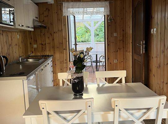 Domki Dębki – dlaczego warto wynająć domek letniskowy w Pensjonacie Ostoja Dębki?