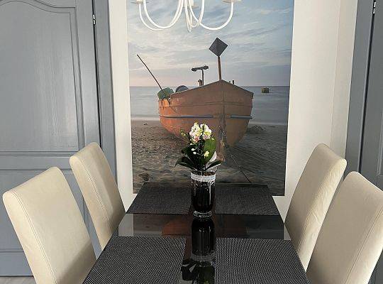 Noclegi w Dębkach – domki i pokoje blisko plaży w Ostoi Dębki