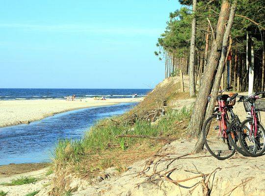 Liczne szlaki turystyczne i rowerowe